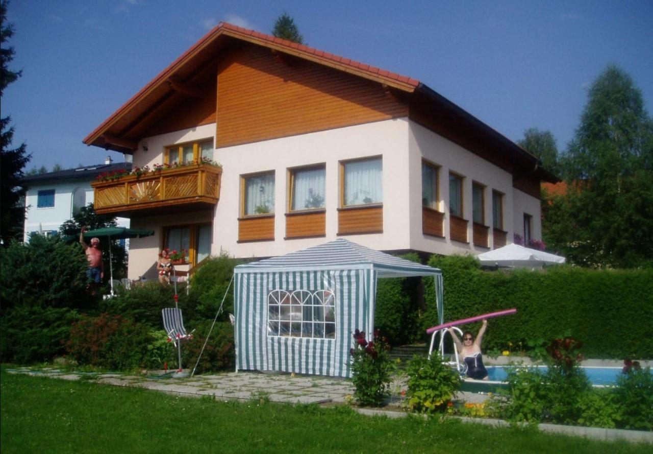 Gaestehaus Tropf リッチャウ エクステリア 写真